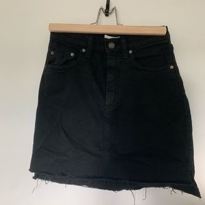 Aritzia Skirt